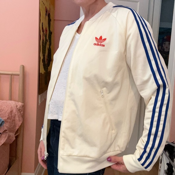 adidas Originals Cream Sweatshirt with Moth Embroidery M - Picture 8 of 15